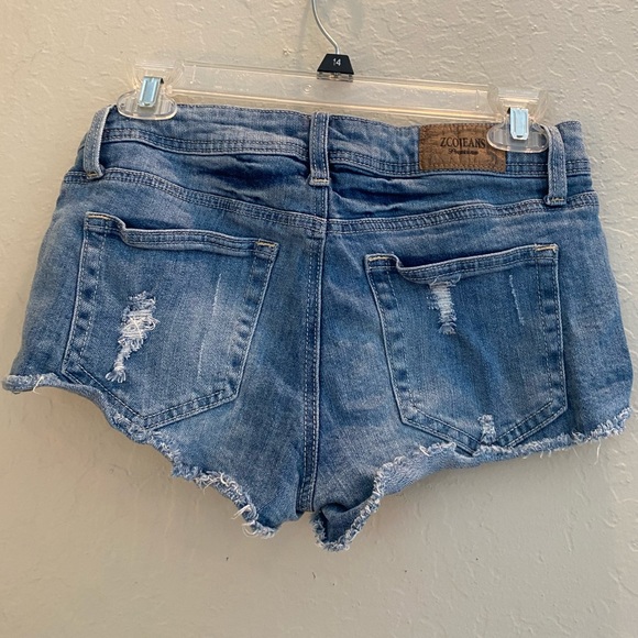 Jean shorts - Picture 3 of 3